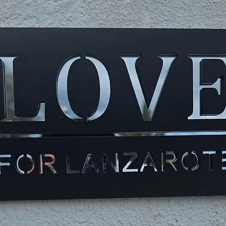 For Lanzarote Holidays House * Πλάγια Μπλάνκα