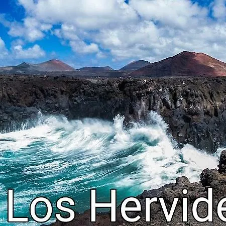 Appartement For Lanzarote Holidays House